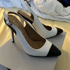 Sling back Pumps